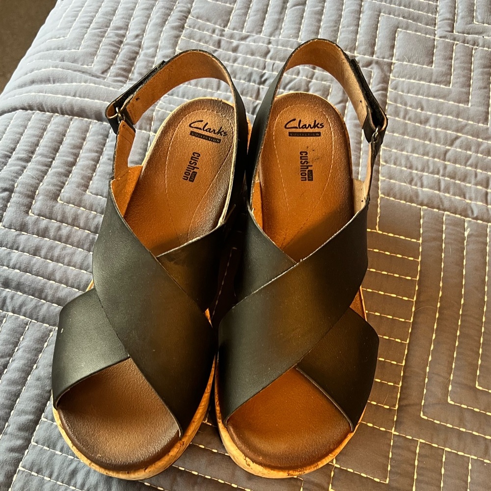 Clarks (women’s) wedge shoe, size 11